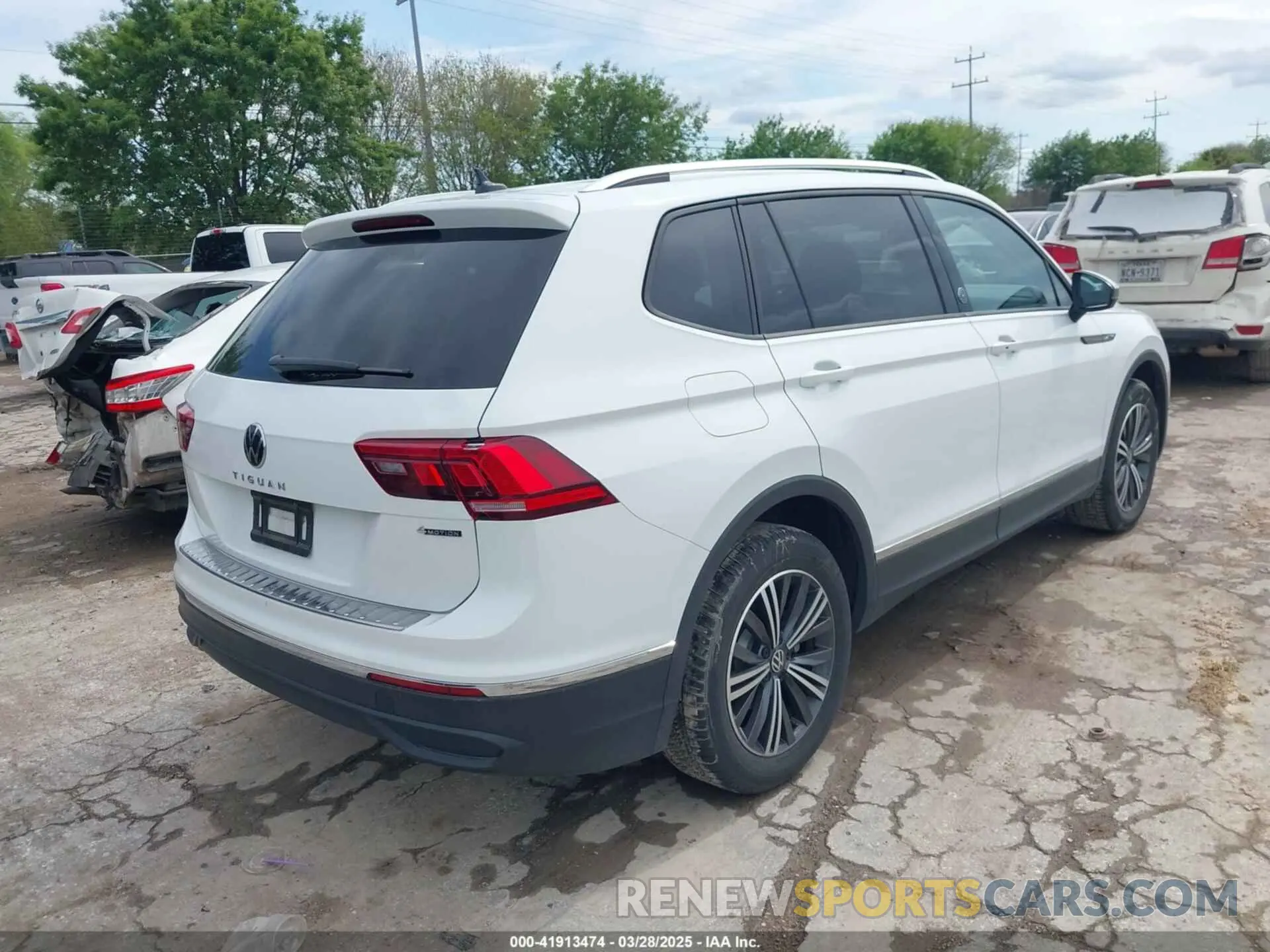 4 fotografías del automóvil dañado 3VV5B7AX1RM232736 VOLKSWAGEN TIGUAN 2024