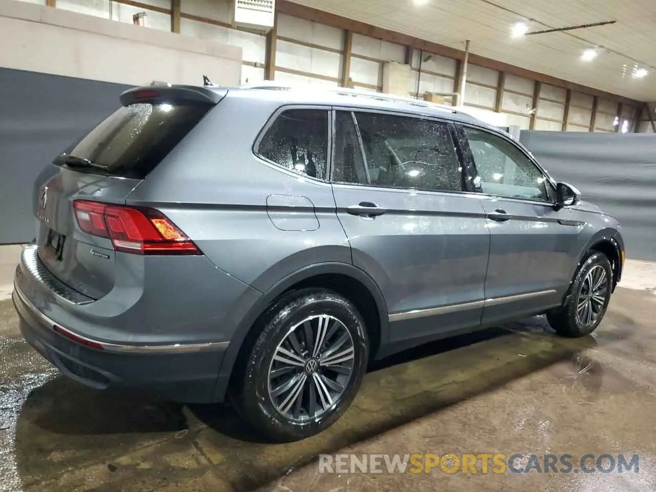 3 fotografías del automóvil dañado 3VV5B7AX7RM213589 VOLKSWAGEN TIGUAN 2024
