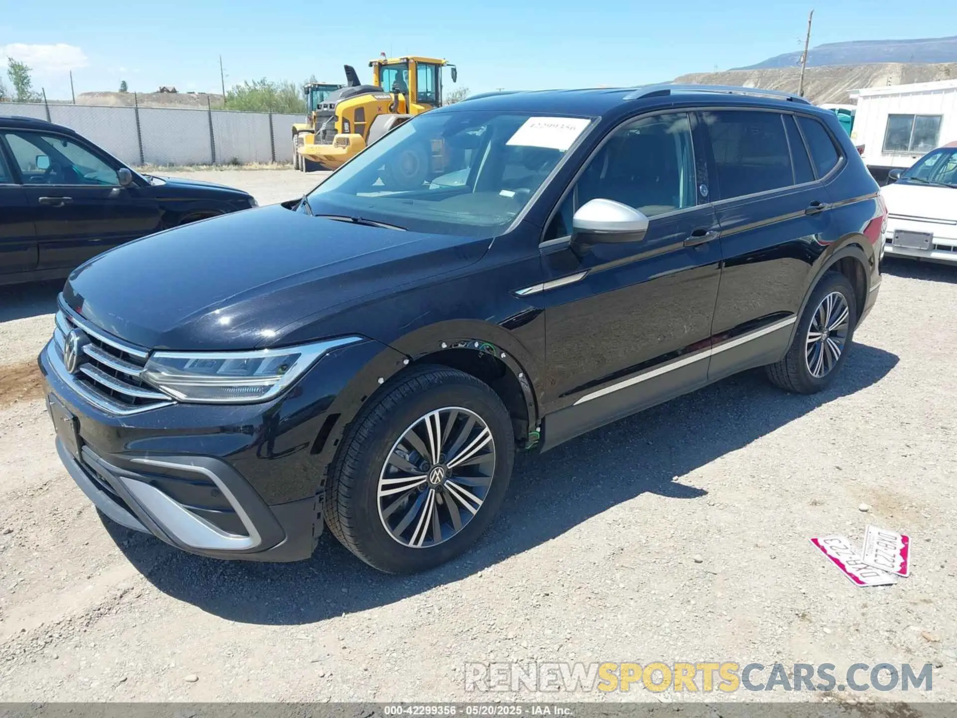 2 fotografías del automóvil dañado 3VV5B7AX7RM232983 VOLKSWAGEN TIGUAN 2024