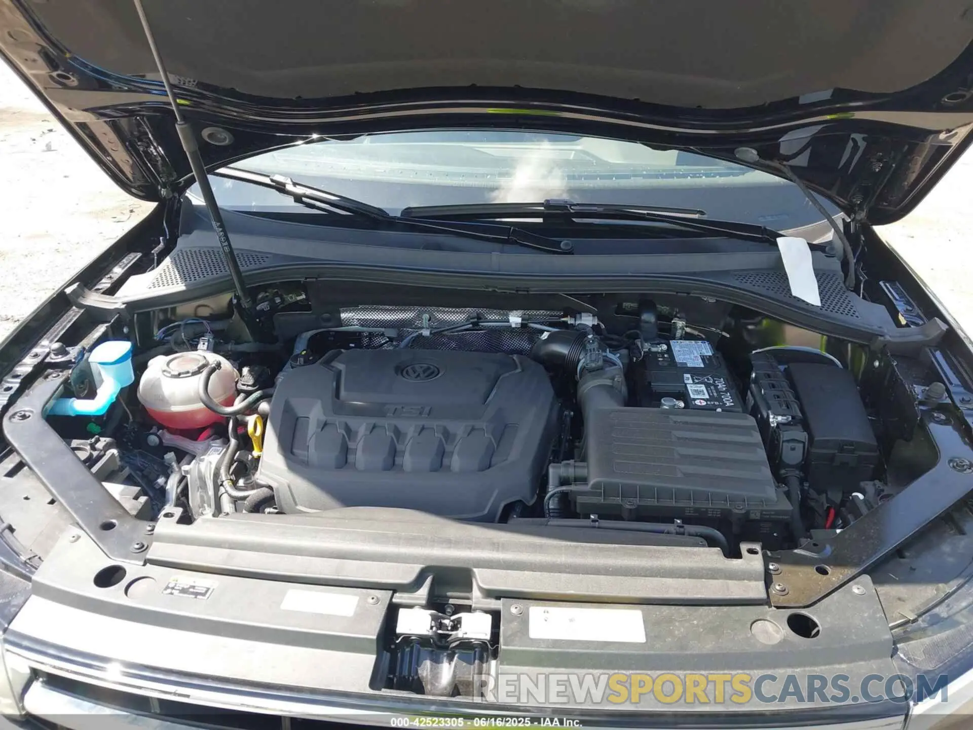 10 fotografías del automóvil dañado 3VV6B7AX7RM213144 VOLKSWAGEN TIGUAN 2024