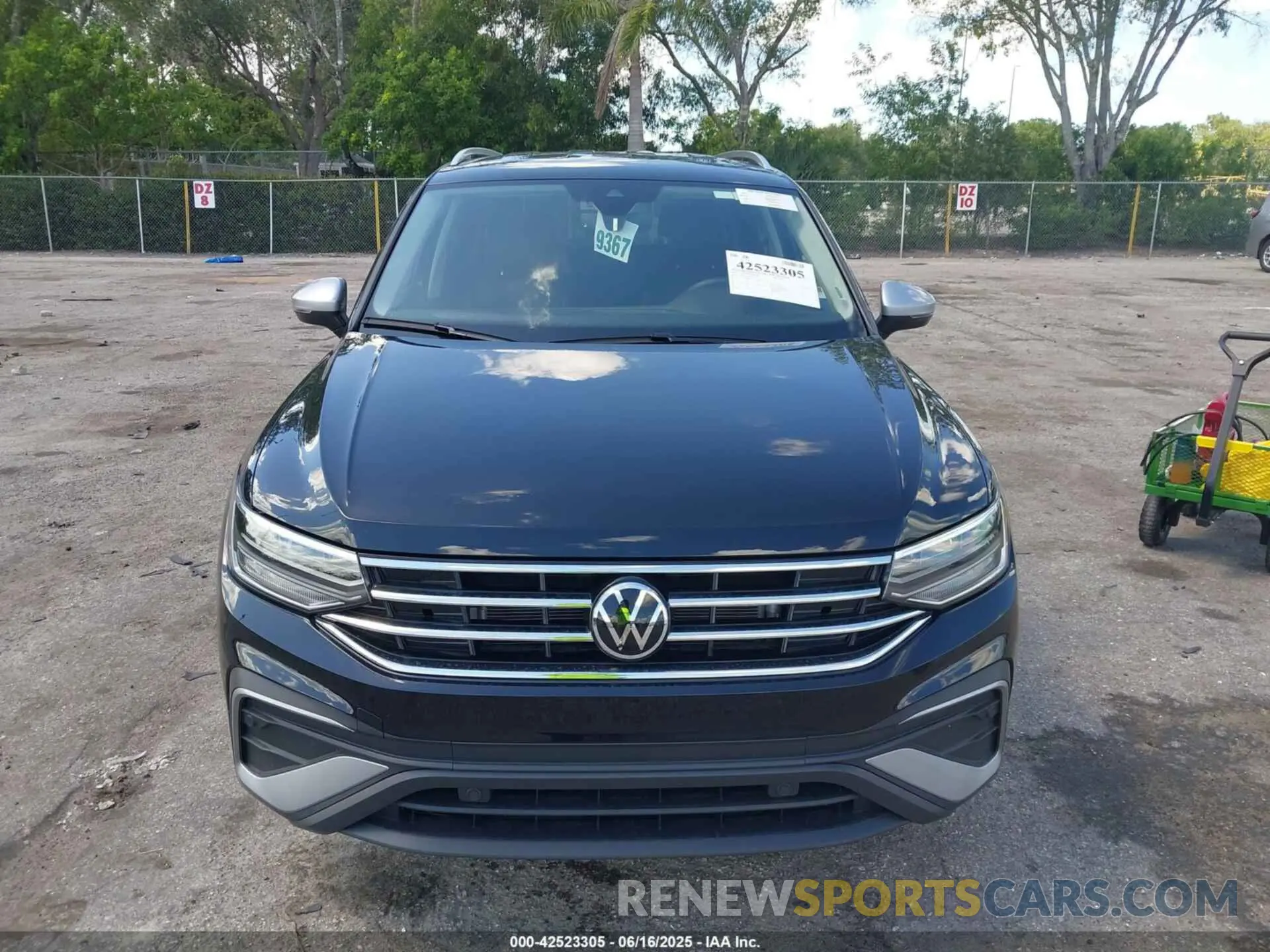 12 fotografías del automóvil dañado 3VV6B7AX7RM213144 VOLKSWAGEN TIGUAN 2024