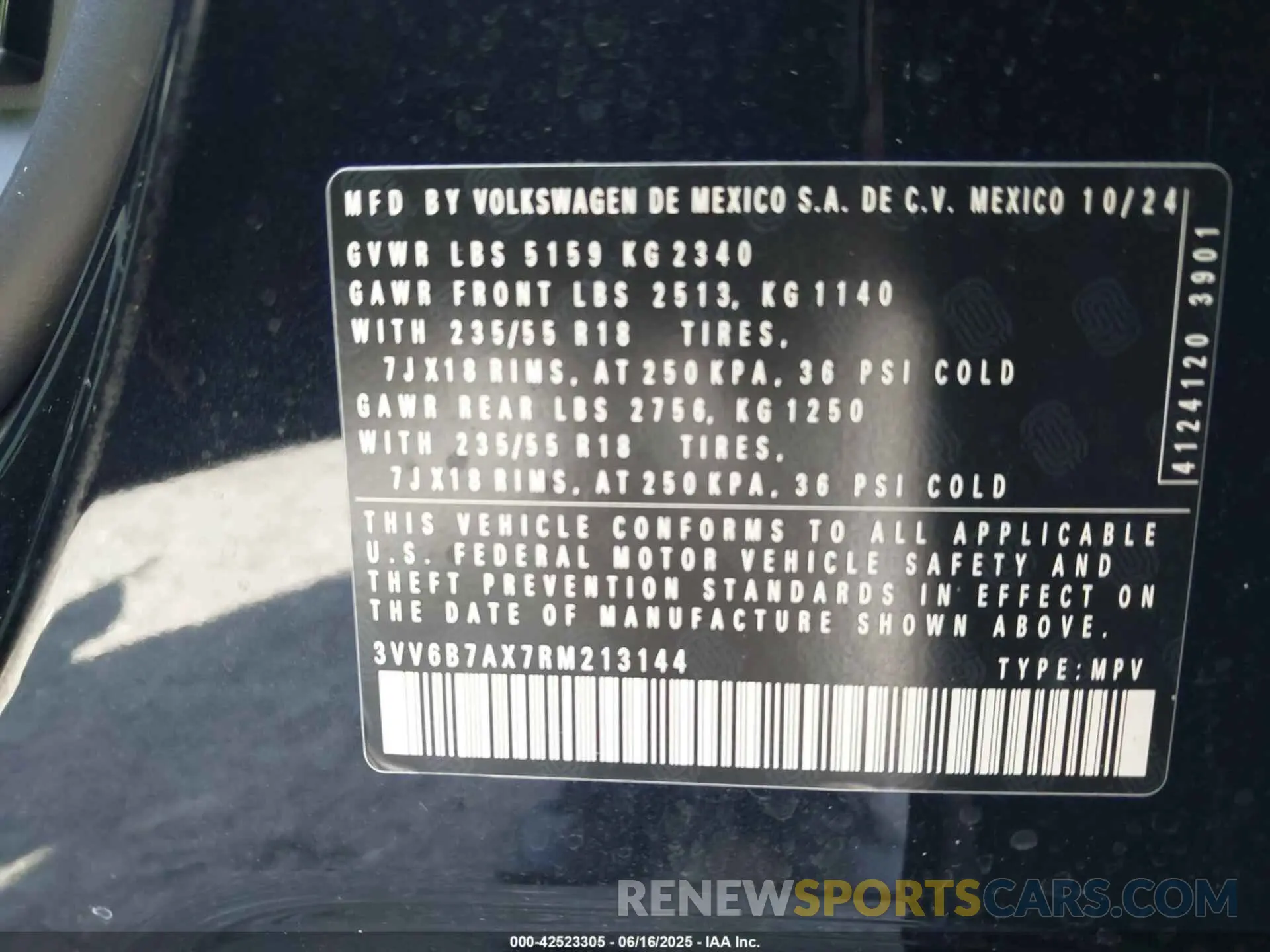 9 fotografías del automóvil dañado 3VV6B7AX7RM213144 VOLKSWAGEN TIGUAN 2024