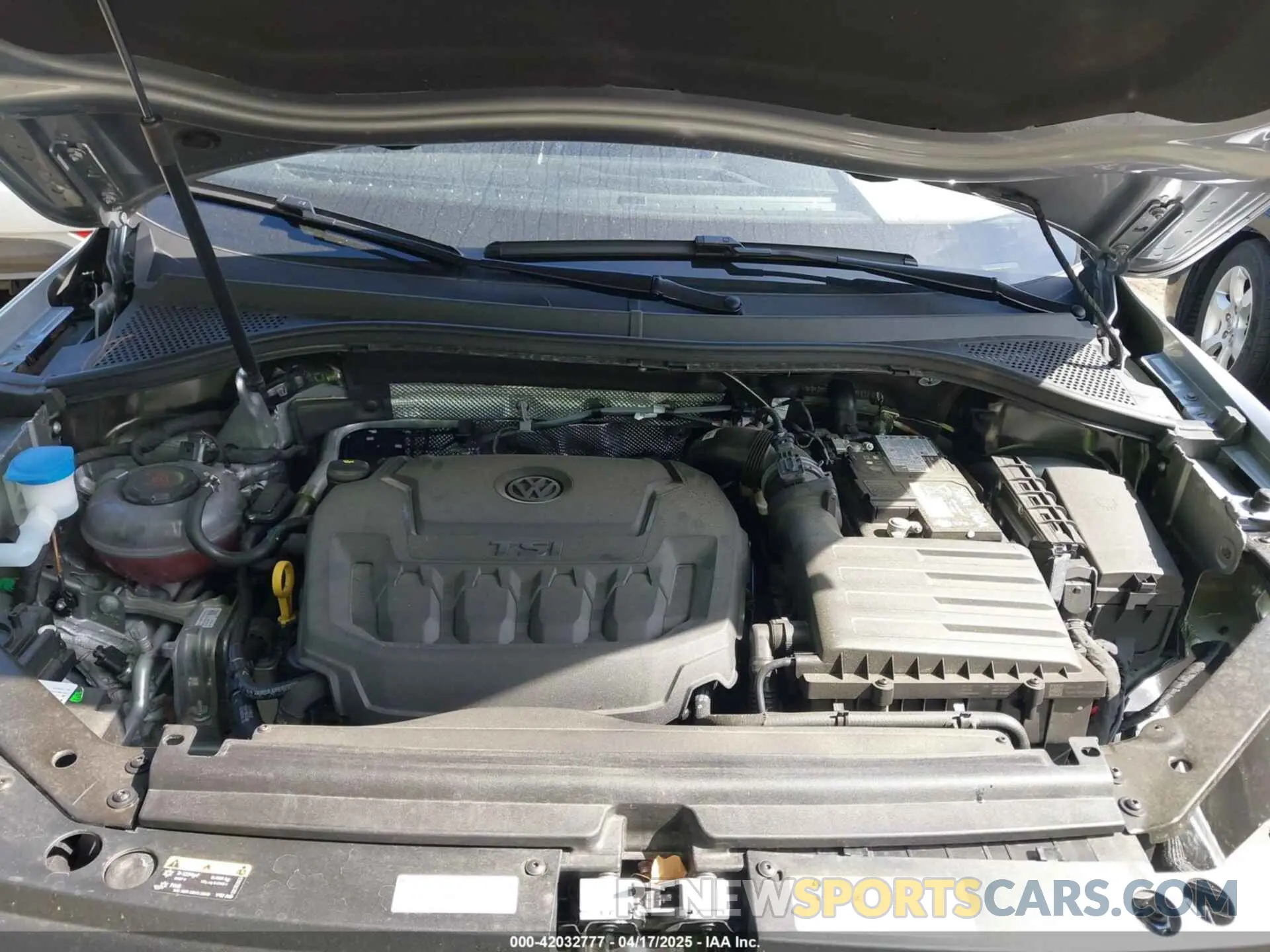10 fotografías del automóvil dañado 3VV8B7AX3RM108710 VOLKSWAGEN TIGUAN 2024