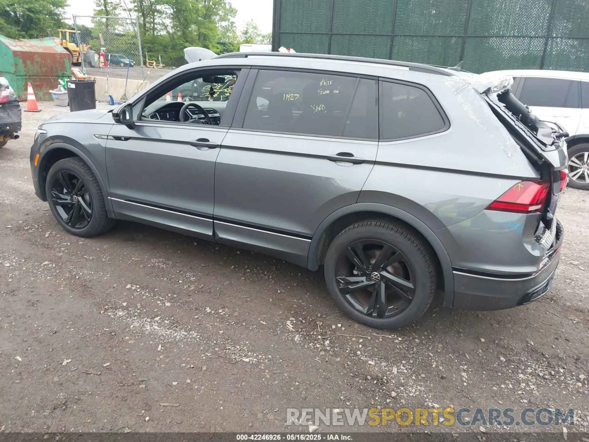 3 fotografías del automóvil dañado 3VV8B7AX4RM136788 VOLKSWAGEN TIGUAN 2024