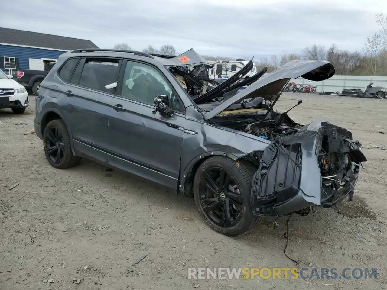 4 fotografías del automóvil dañado 3VV8B7AX4RM175123 VOLKSWAGEN TIGUAN 2024