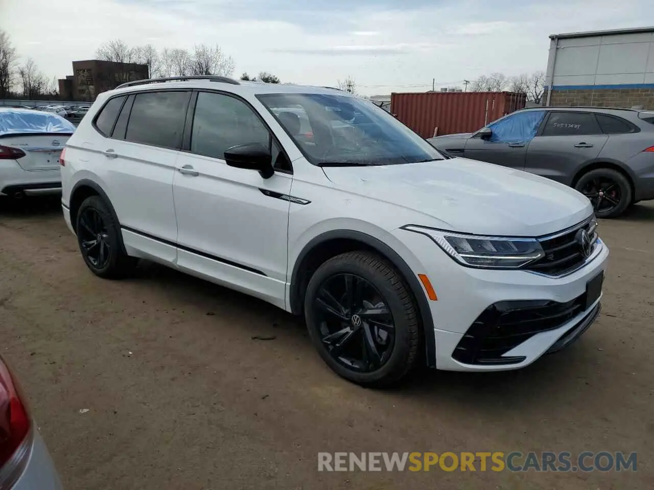 4 fotografías del automóvil dañado 3VV8B7AX6RM198337 VOLKSWAGEN TIGUAN 2024