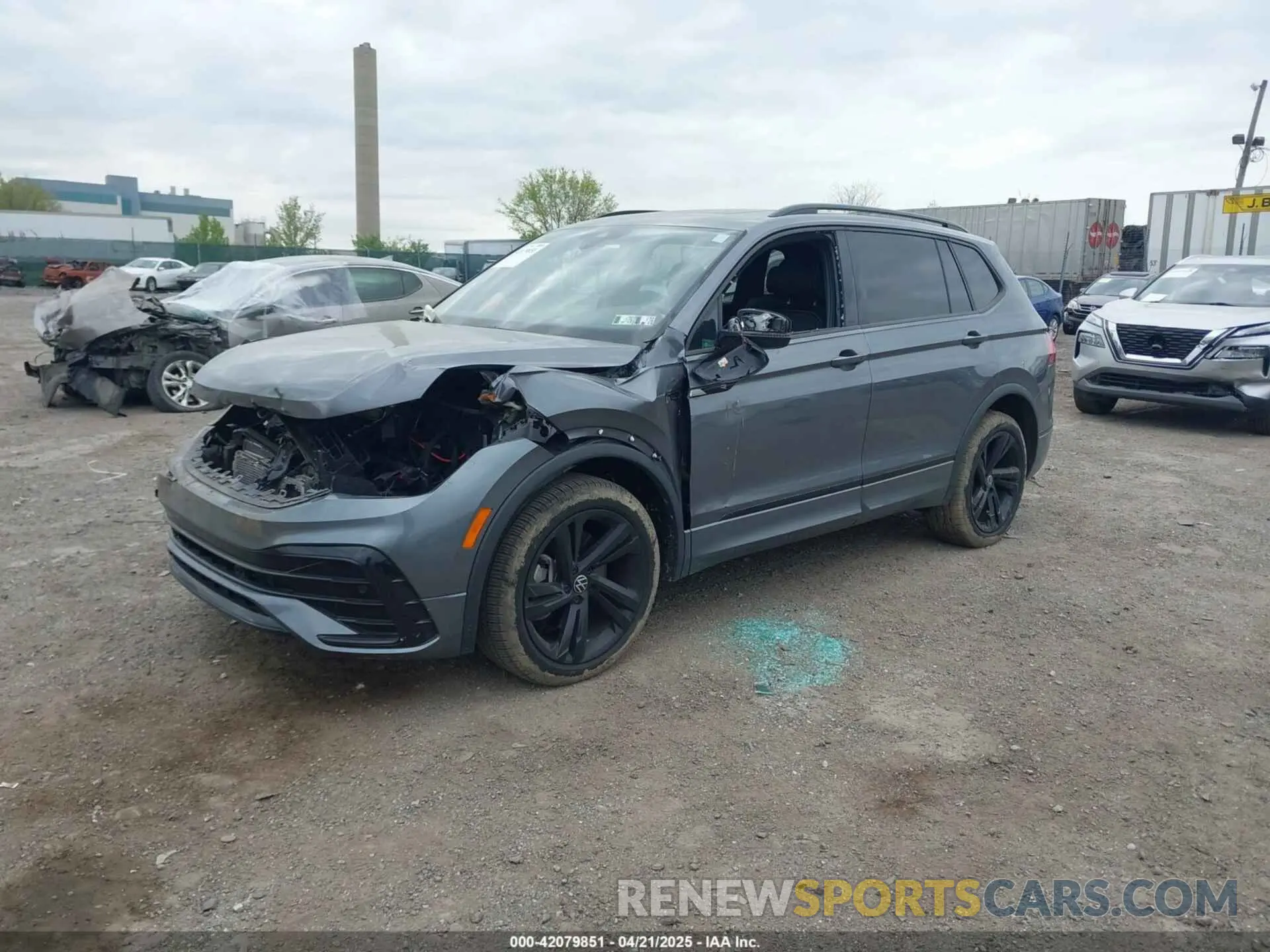 2 fotografías del automóvil dañado 3VV8B7AX7RM081396 VOLKSWAGEN TIGUAN 2024