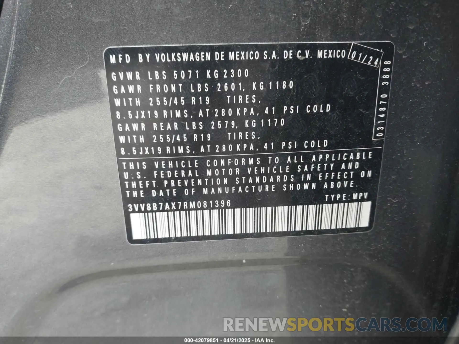 9 fotografías del automóvil dañado 3VV8B7AX7RM081396 VOLKSWAGEN TIGUAN 2024