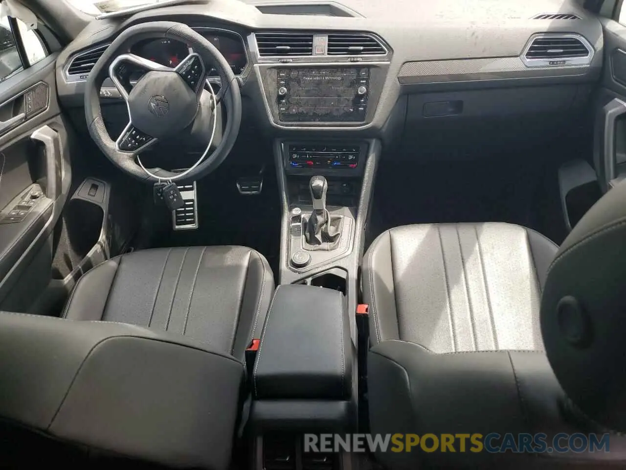 8 fotografías del automóvil dañado 3VV8B7AX7RM117751 VOLKSWAGEN TIGUAN 2024
