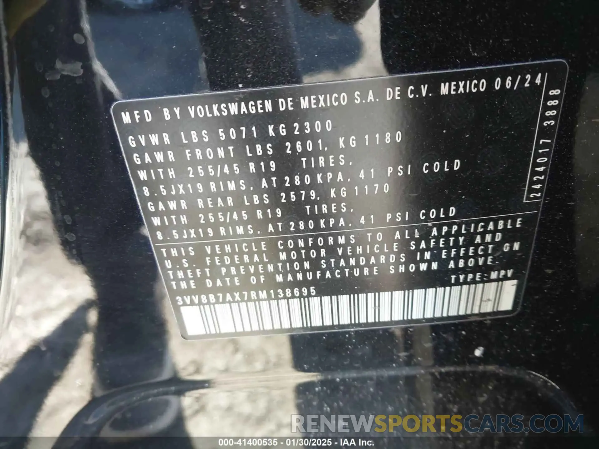 9 fotografías del automóvil dañado 3VV8B7AX7RM138695 VOLKSWAGEN TIGUAN 2024