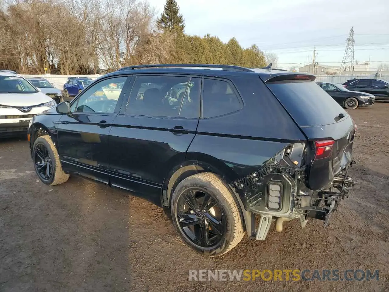 2 fotografías del automóvil dañado 3VV8B7AX7RM218658 VOLKSWAGEN TIGUAN 2024