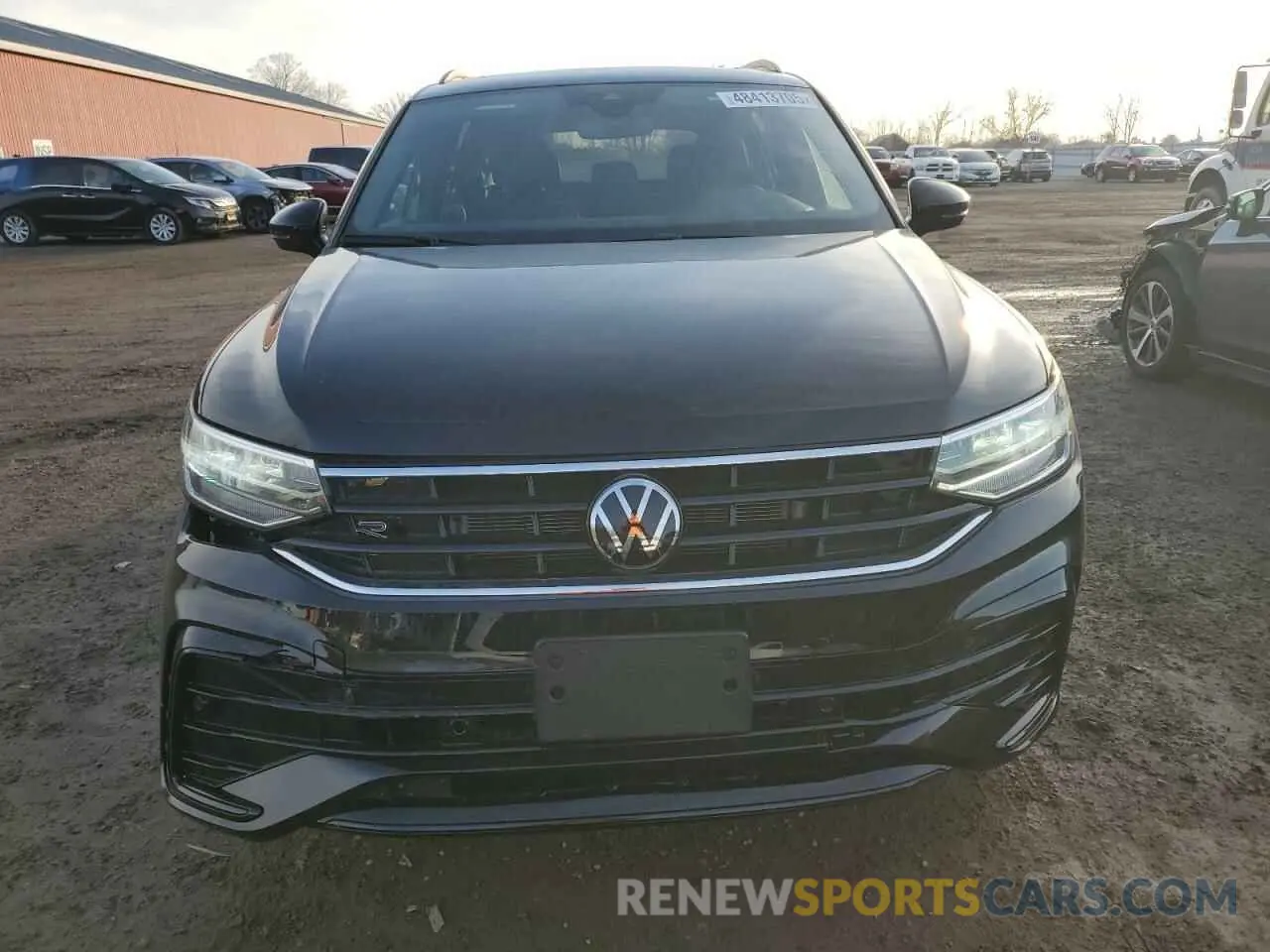 5 fotografías del automóvil dañado 3VV8B7AX7RM218658 VOLKSWAGEN TIGUAN 2024