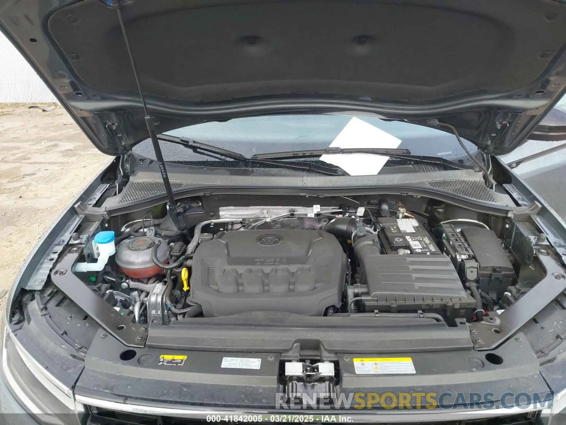 10 fotografías del automóvil dañado 3VV8B7AXXRM116335 VOLKSWAGEN TIGUAN 2024