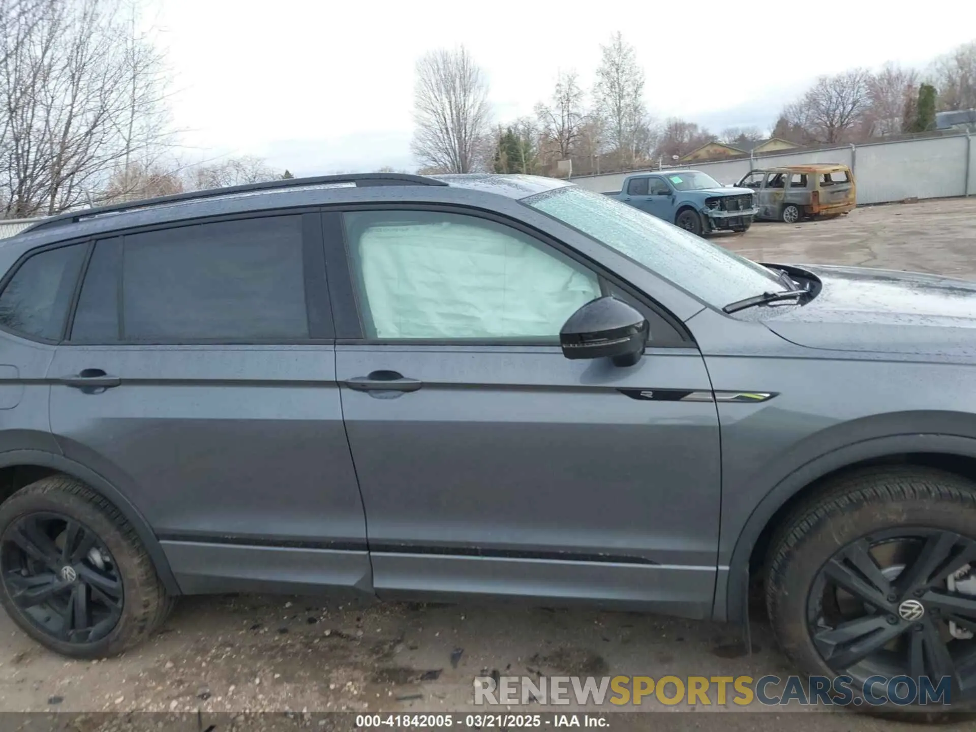 13 fotografías del automóvil dañado 3VV8B7AXXRM116335 VOLKSWAGEN TIGUAN 2024