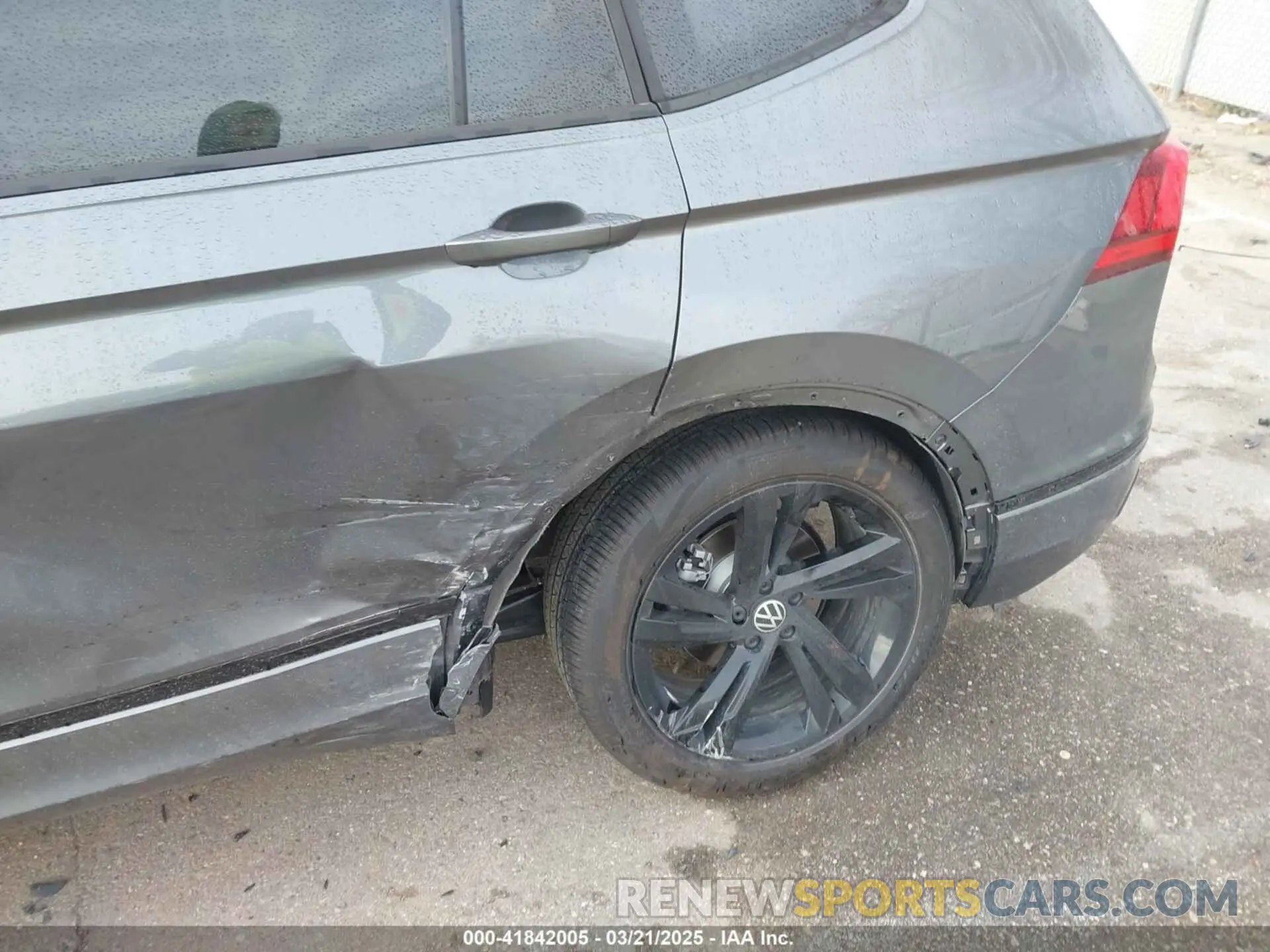 6 fotografías del automóvil dañado 3VV8B7AXXRM116335 VOLKSWAGEN TIGUAN 2024