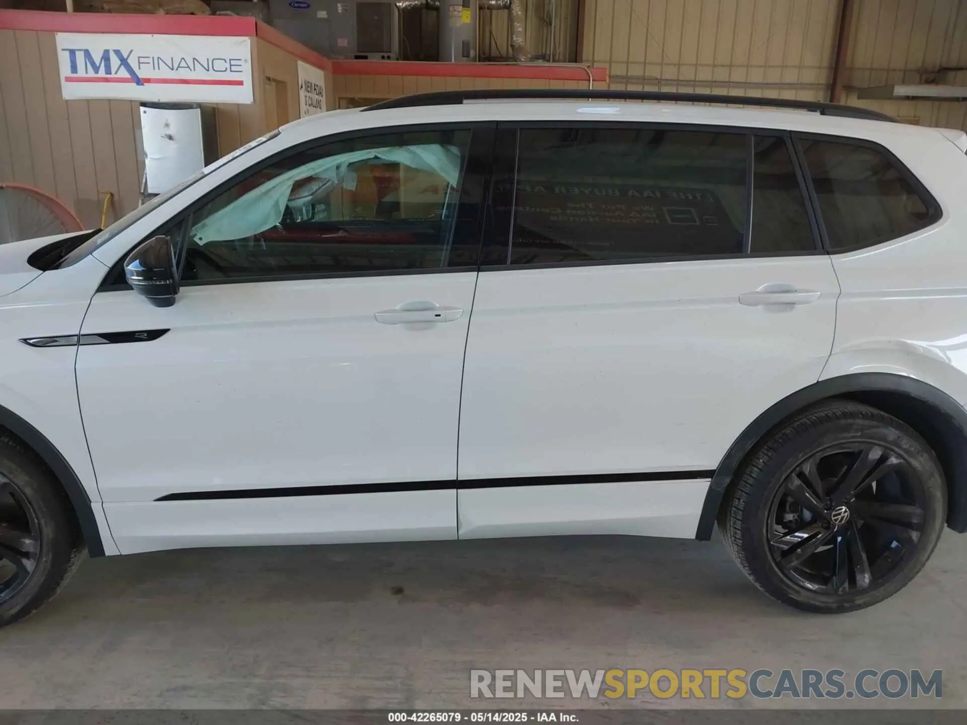 14 fotografías del automóvil dañado 3VVCB7AX4RM108239 VOLKSWAGEN TIGUAN 2024