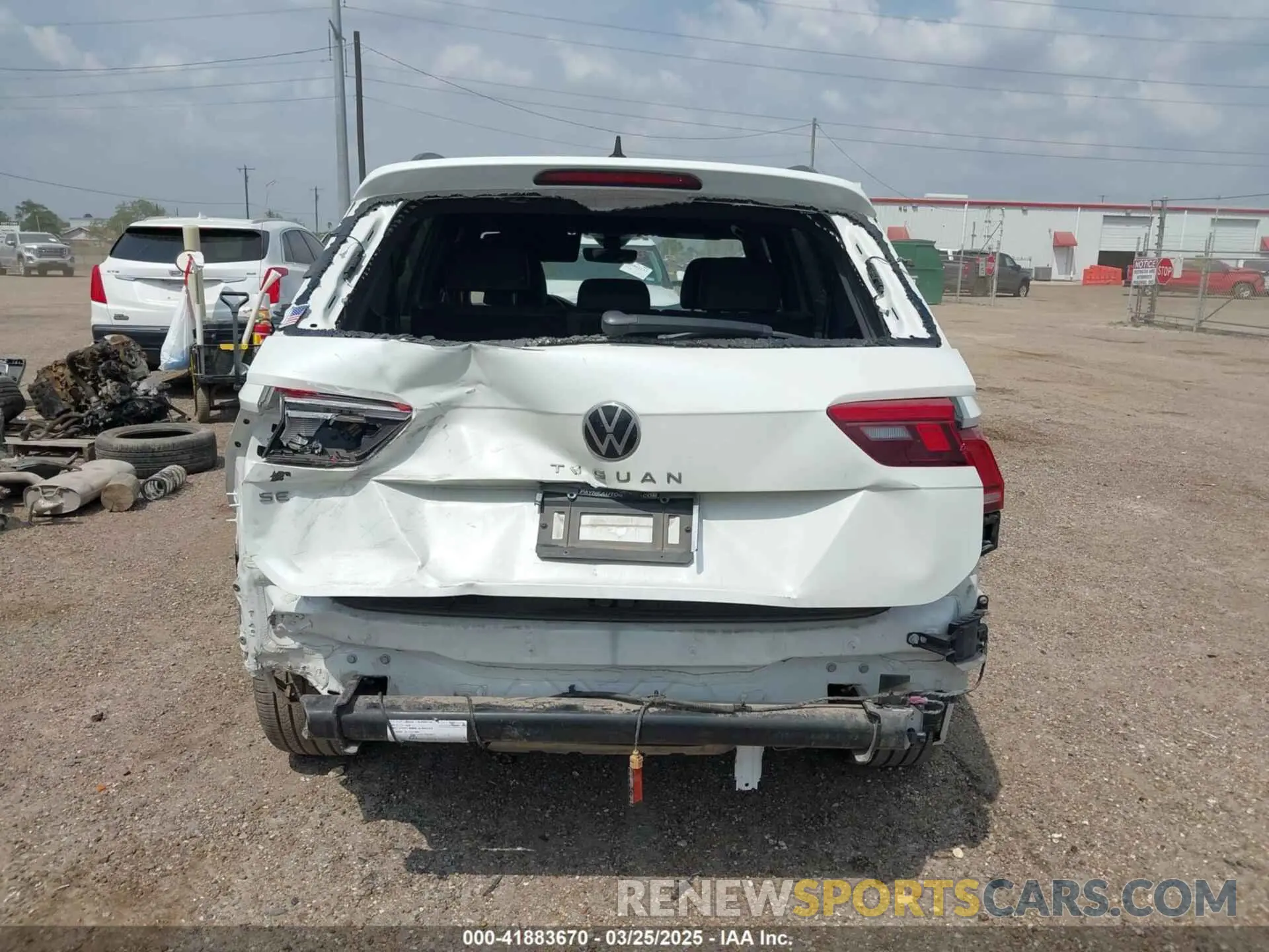 17 fotografías del automóvil dañado 3VVCB7AX5RM053896 VOLKSWAGEN TIGUAN 2024
