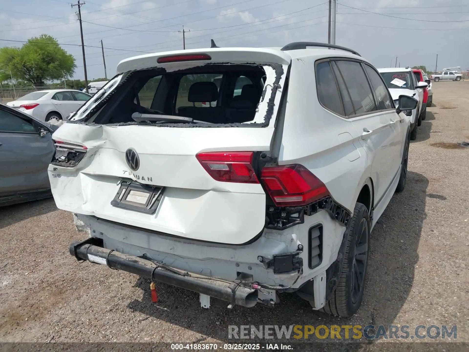 4 fotografías del automóvil dañado 3VVCB7AX5RM053896 VOLKSWAGEN TIGUAN 2024
