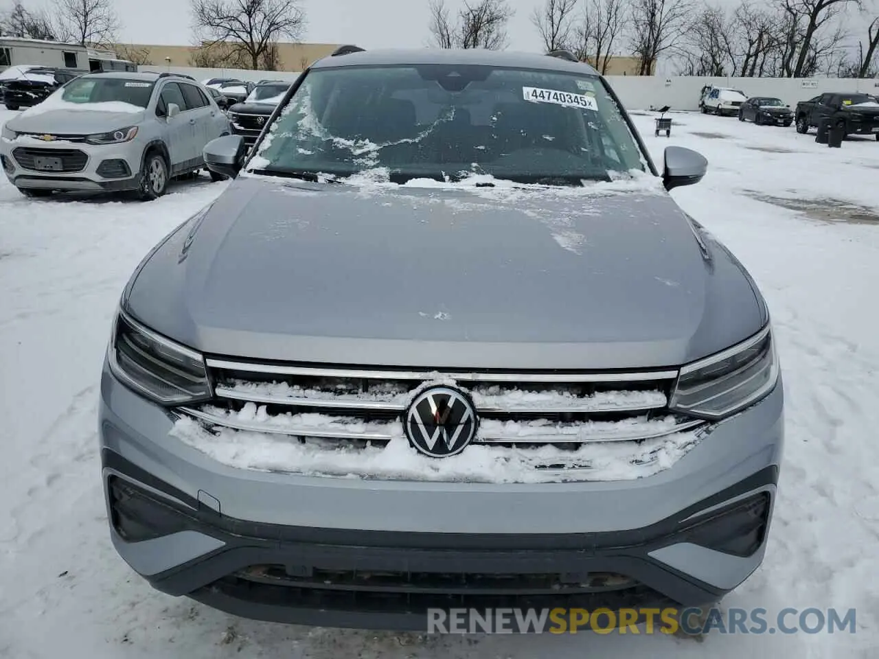 5 fotografías del automóvil dañado 3VVFB7AX3RM165819 VOLKSWAGEN TIGUAN 2024