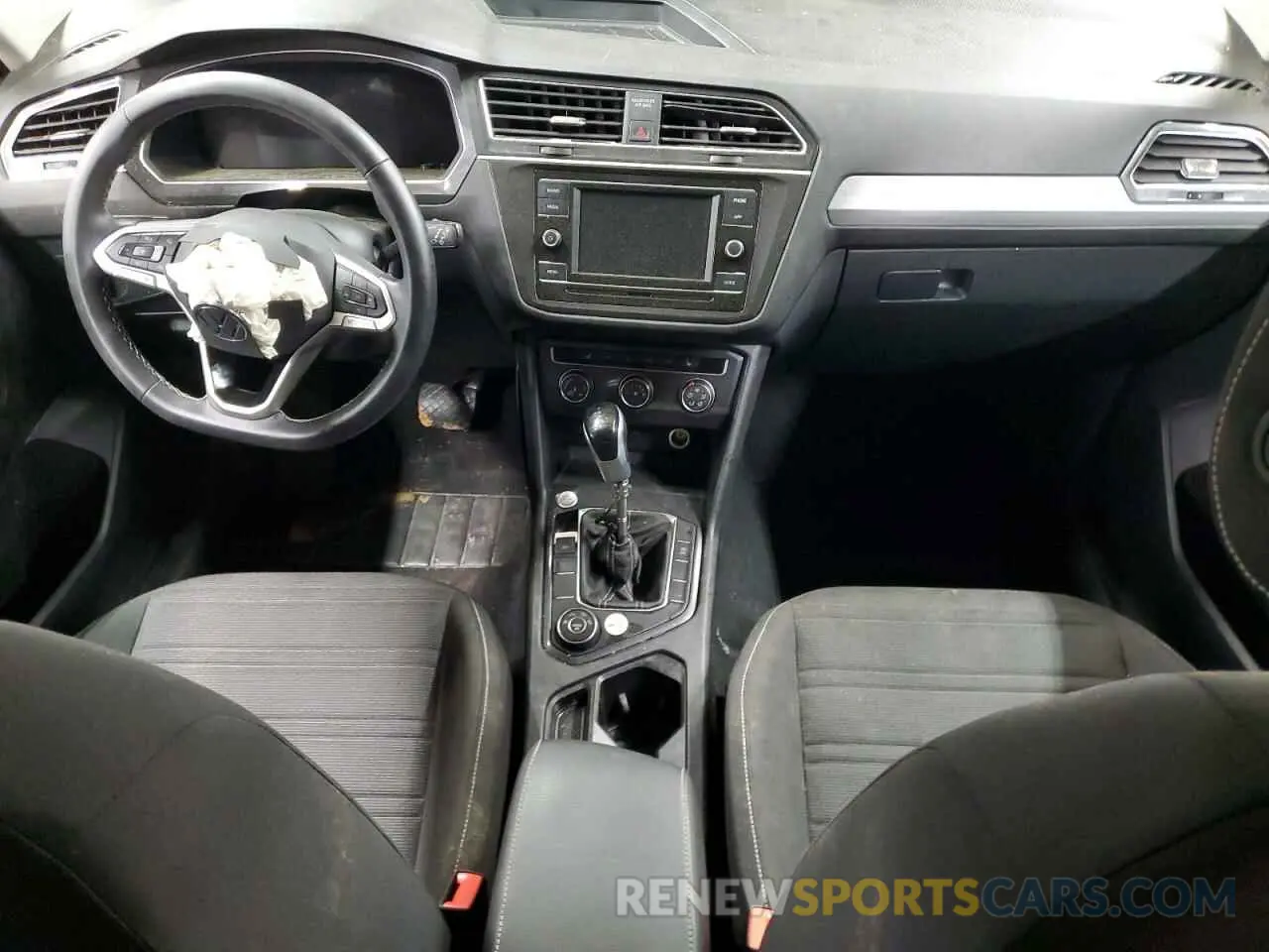 8 fotografías del automóvil dañado 3VVFB7AX5RM041650 VOLKSWAGEN TIGUAN 2024
