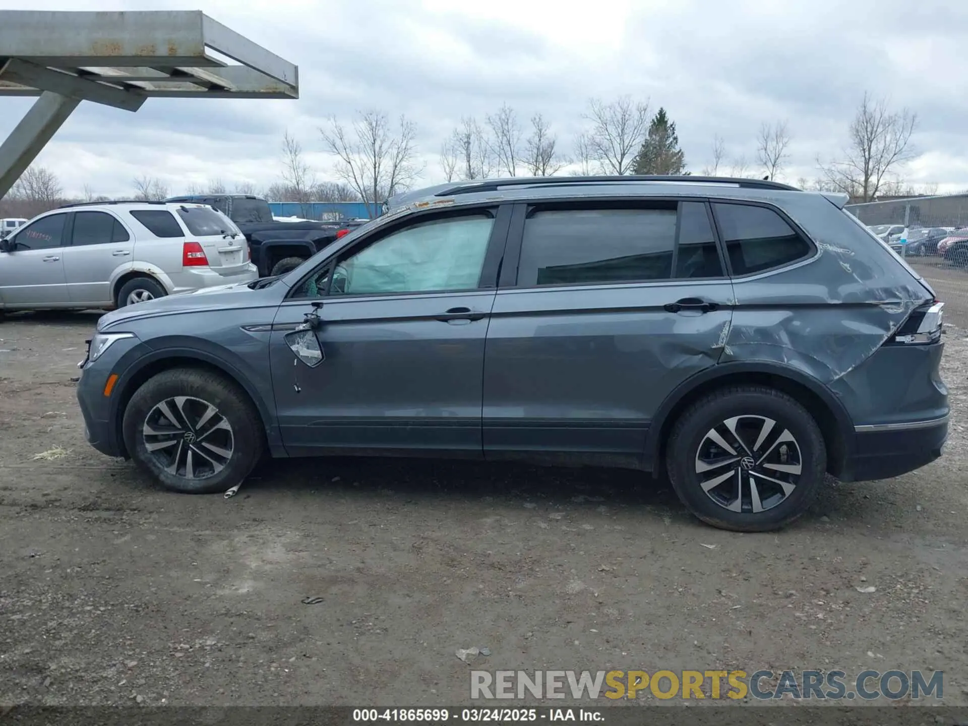 13 fotografías del automóvil dañado 3VVFB7AX5RM188177 VOLKSWAGEN TIGUAN 2024