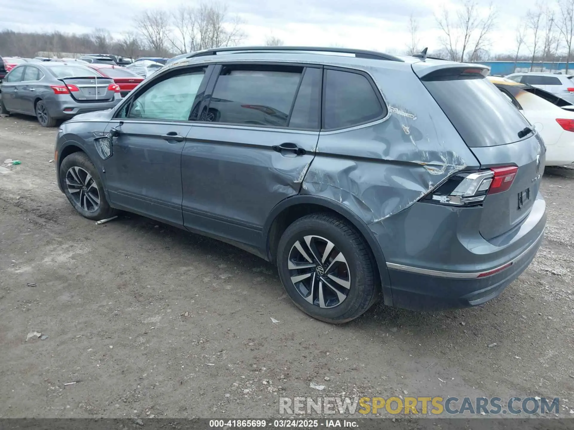 3 fotografías del automóvil dañado 3VVFB7AX5RM188177 VOLKSWAGEN TIGUAN 2024
