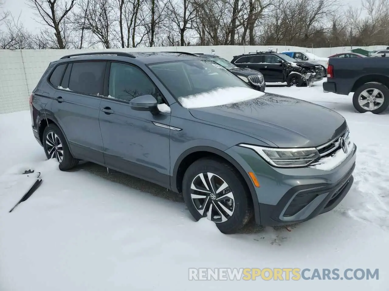 4 fotografías del automóvil dañado 3VVFB7AXXRM157734 VOLKSWAGEN TIGUAN 2024