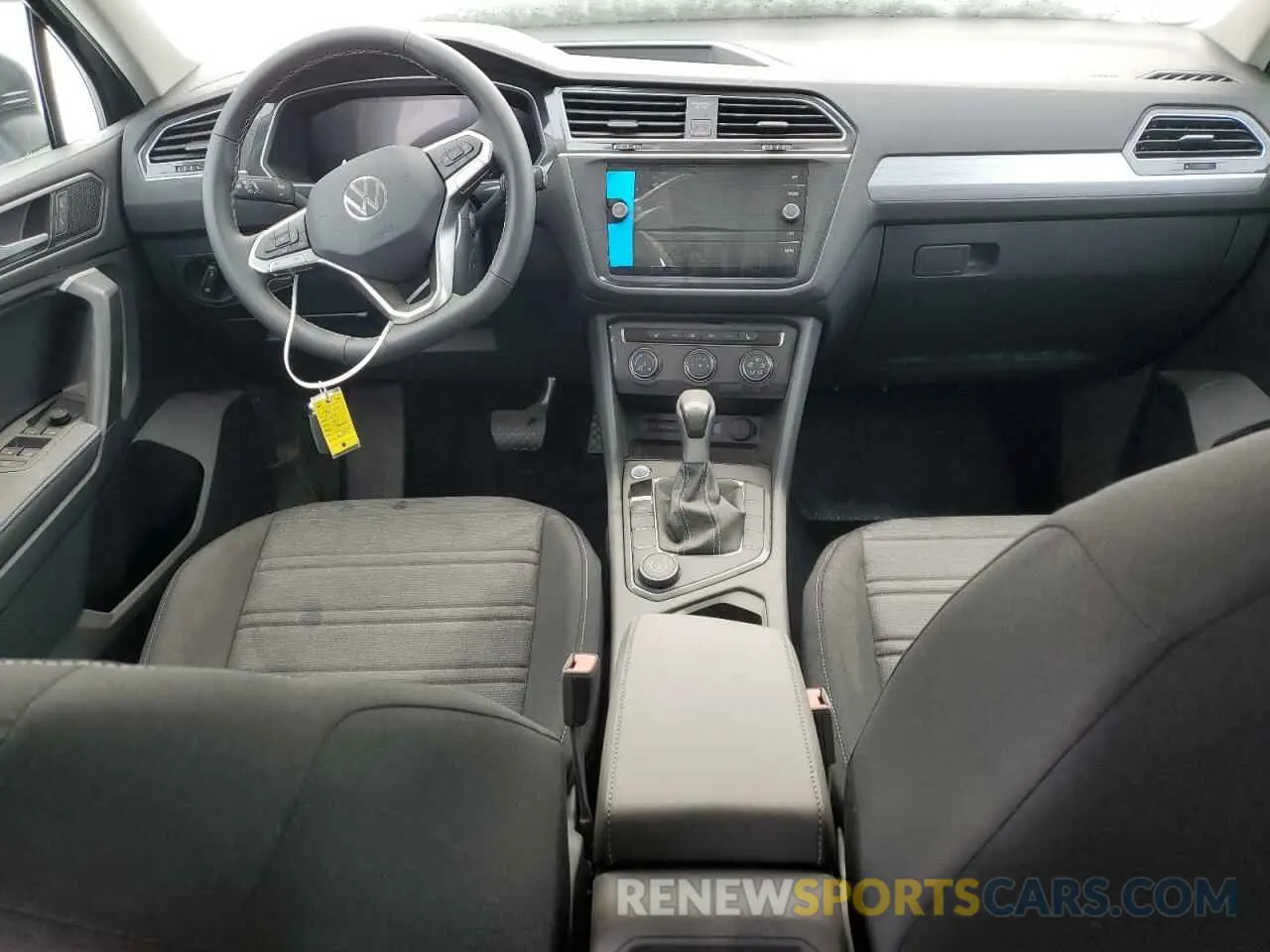 8 fotografías del automóvil dañado 3VVFB7AXXRM157734 VOLKSWAGEN TIGUAN 2024