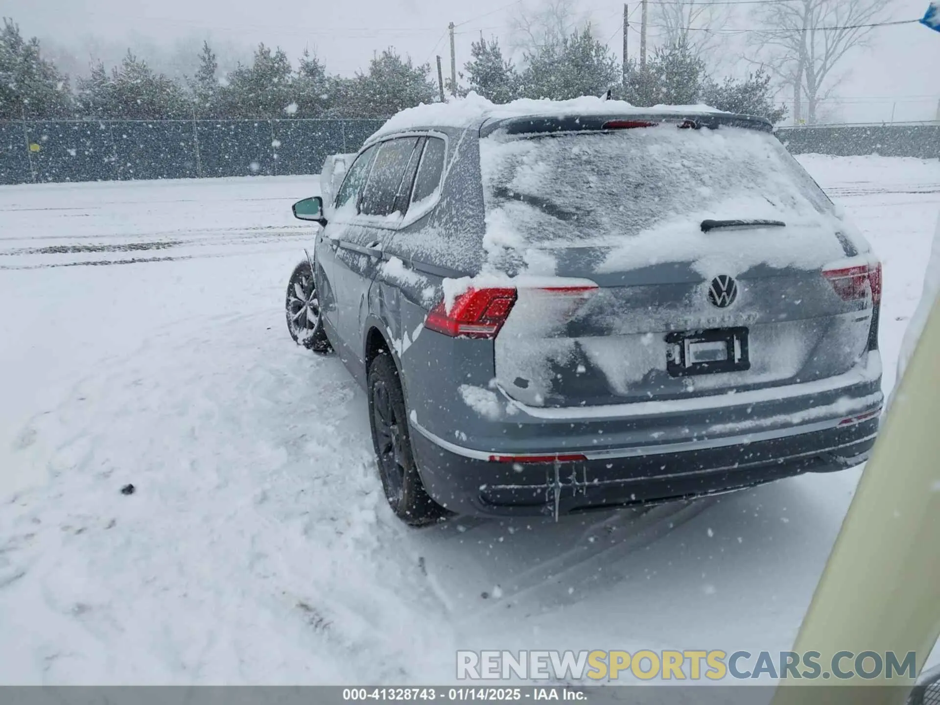 3 fotografías del automóvil dañado 3VVMB7AX2RM057165 VOLKSWAGEN TIGUAN 2024