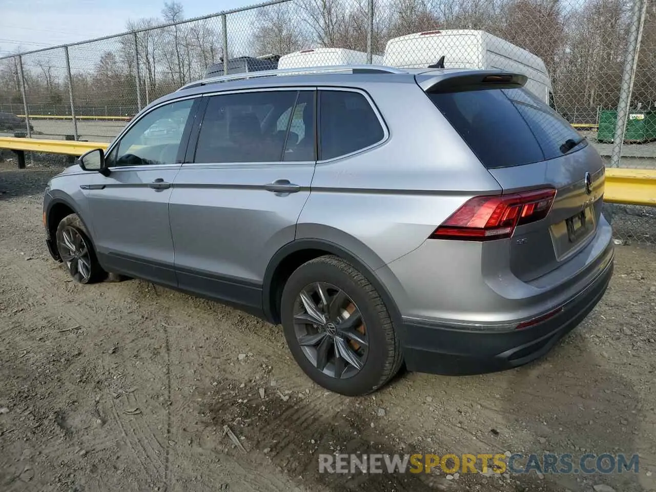 2 fotografías del automóvil dañado 3VVMB7AX4RM011899 VOLKSWAGEN TIGUAN 2024