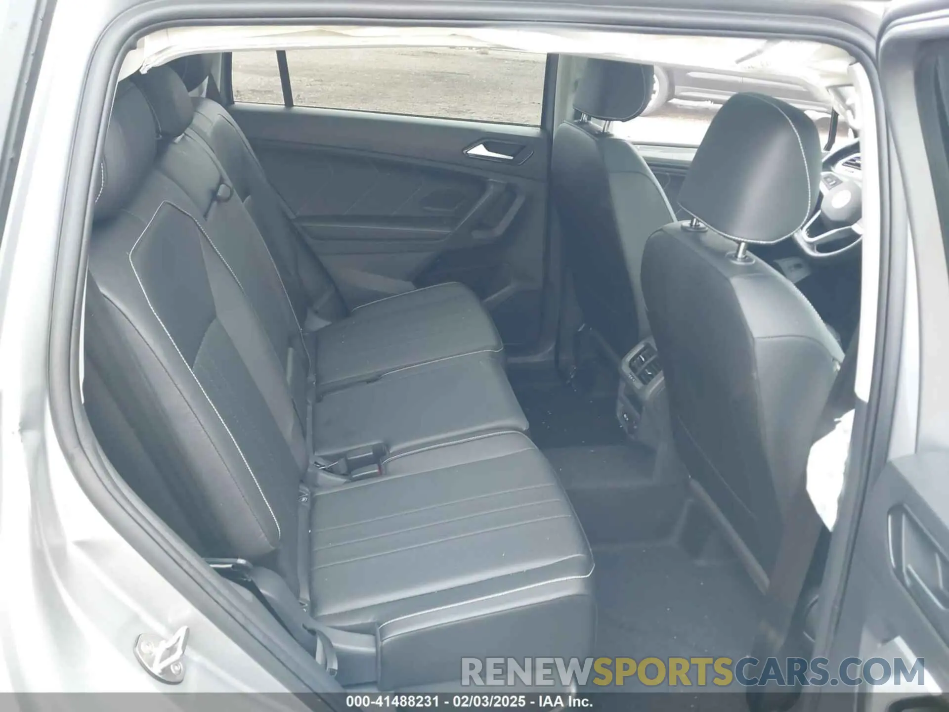 8 fotografías del automóvil dañado 3VVMB7AX5RM185299 VOLKSWAGEN TIGUAN 2024