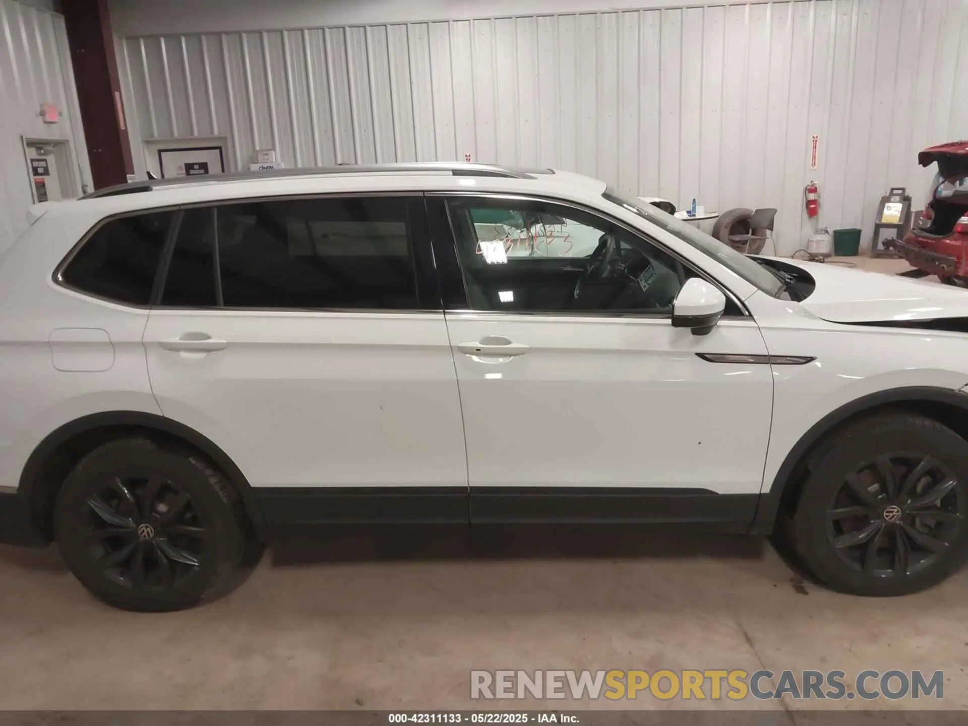 13 fotografías del automóvil dañado 3VVMB7AX6RM135219 VOLKSWAGEN TIGUAN 2024