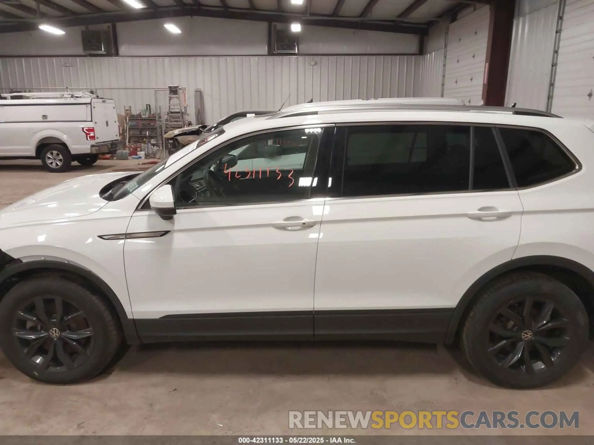 14 fotografías del automóvil dañado 3VVMB7AX6RM135219 VOLKSWAGEN TIGUAN 2024