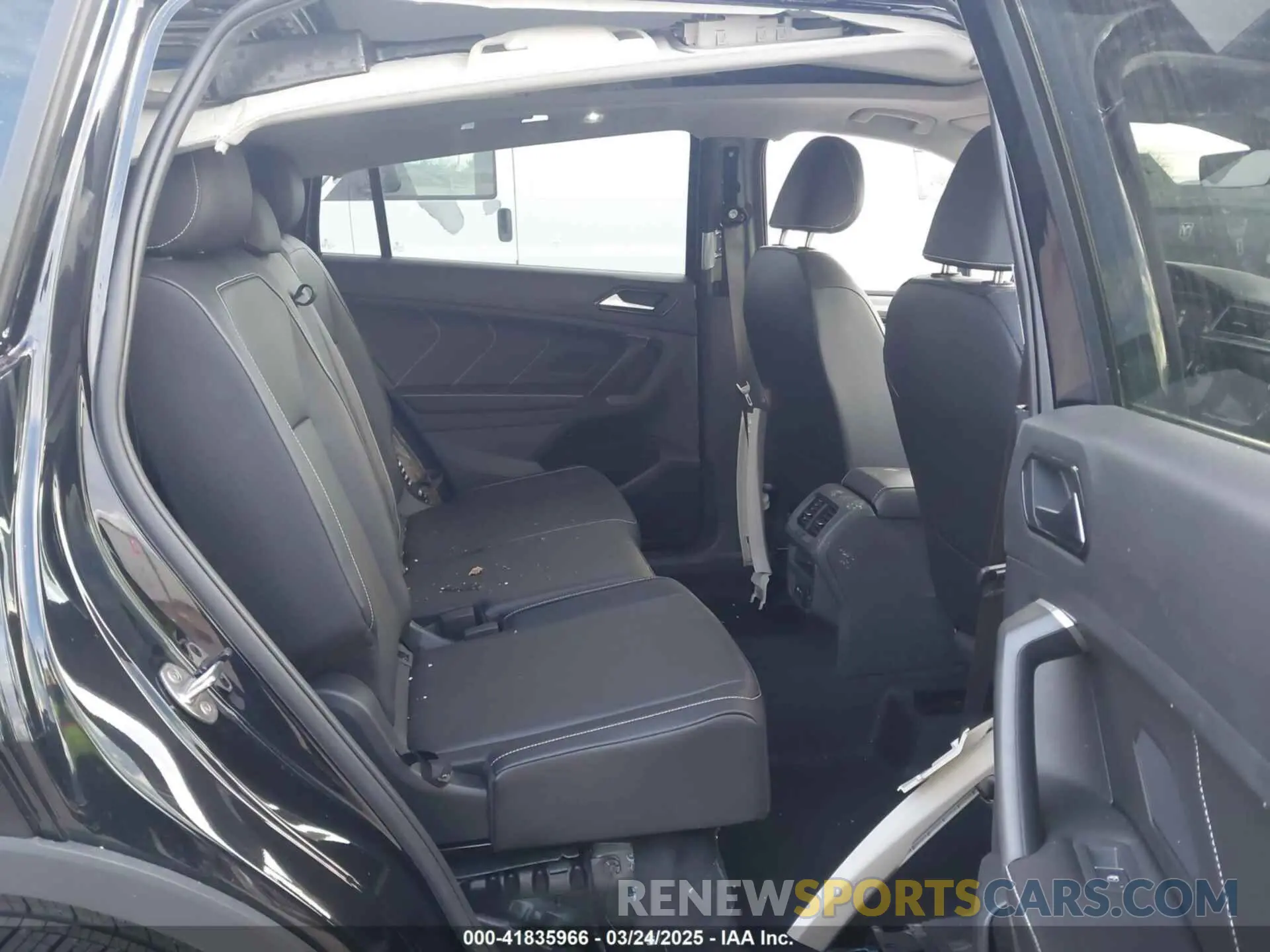 8 fotografías del automóvil dañado 3VVMB7AX6RM176241 VOLKSWAGEN TIGUAN 2024