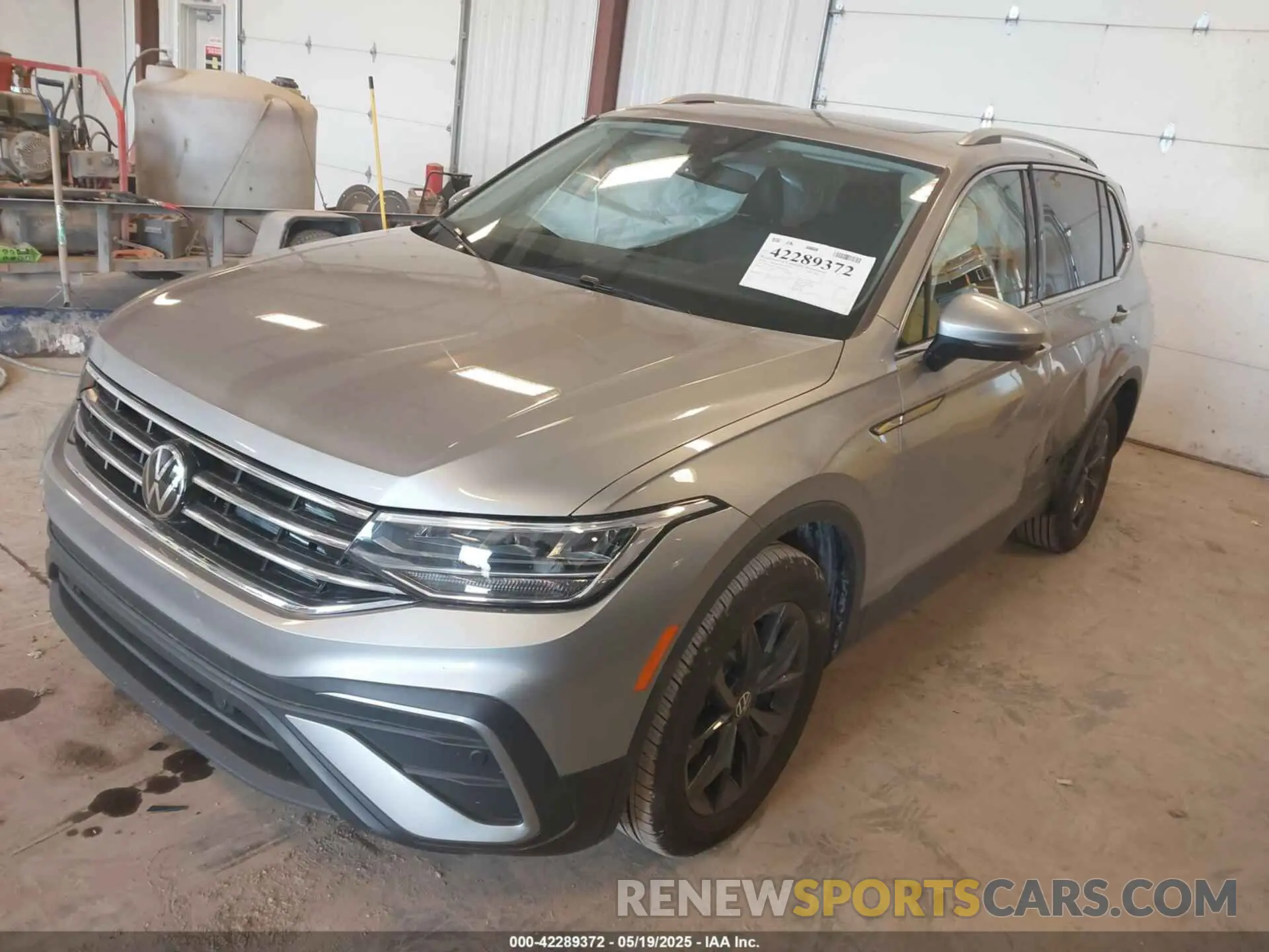 2 fotografías del automóvil dañado 3VVMB7AX7RM168679 VOLKSWAGEN TIGUAN 2024