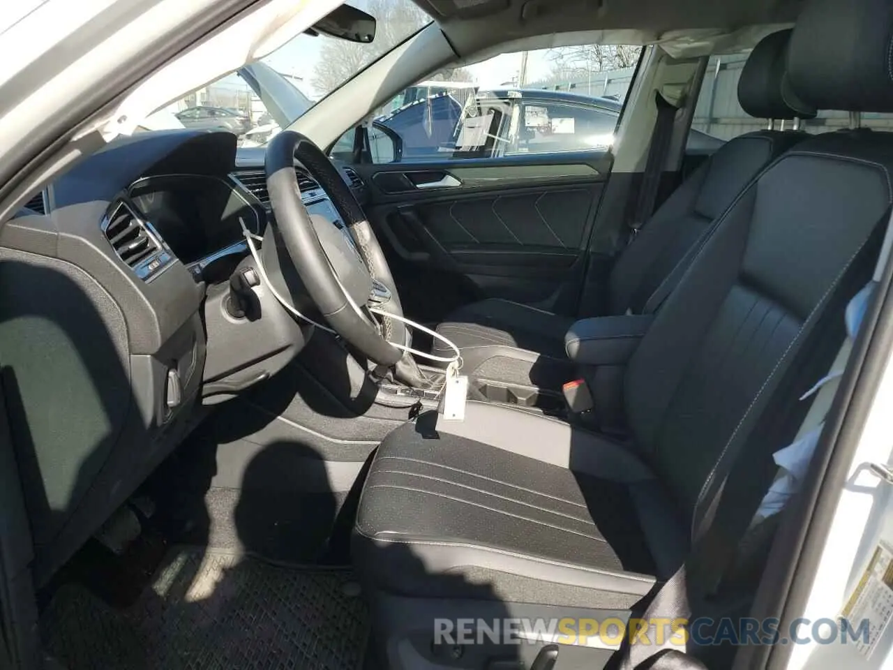 7 fotografías del automóvil dañado 3VVMB7AX9RM145694 VOLKSWAGEN TIGUAN 2024