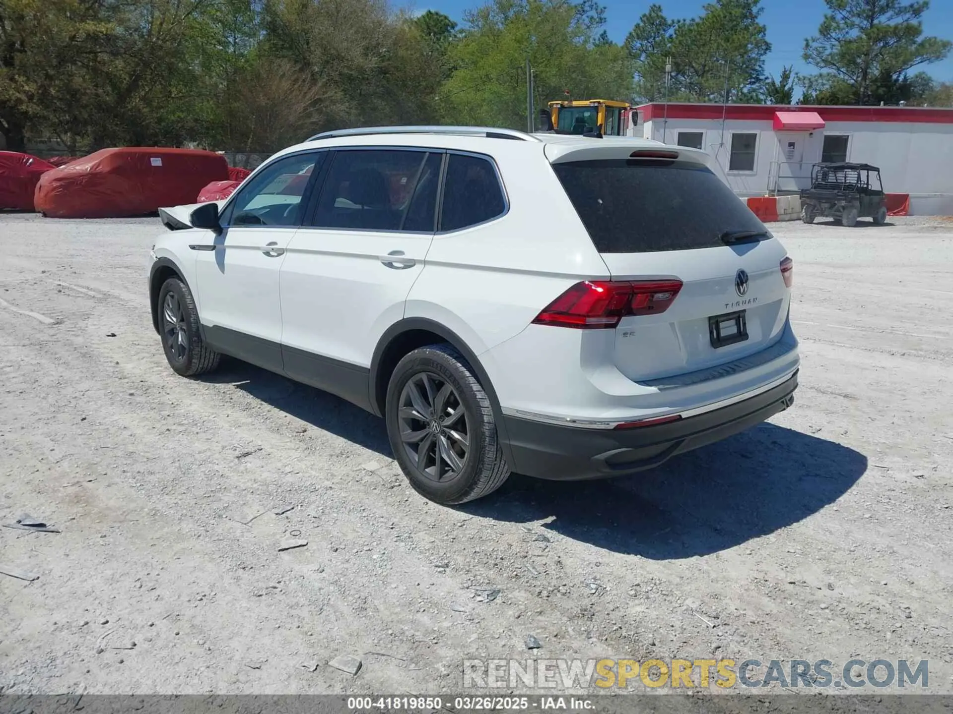 3 fotografías del automóvil dañado 3VVNB7AX2RM022579 VOLKSWAGEN TIGUAN 2024