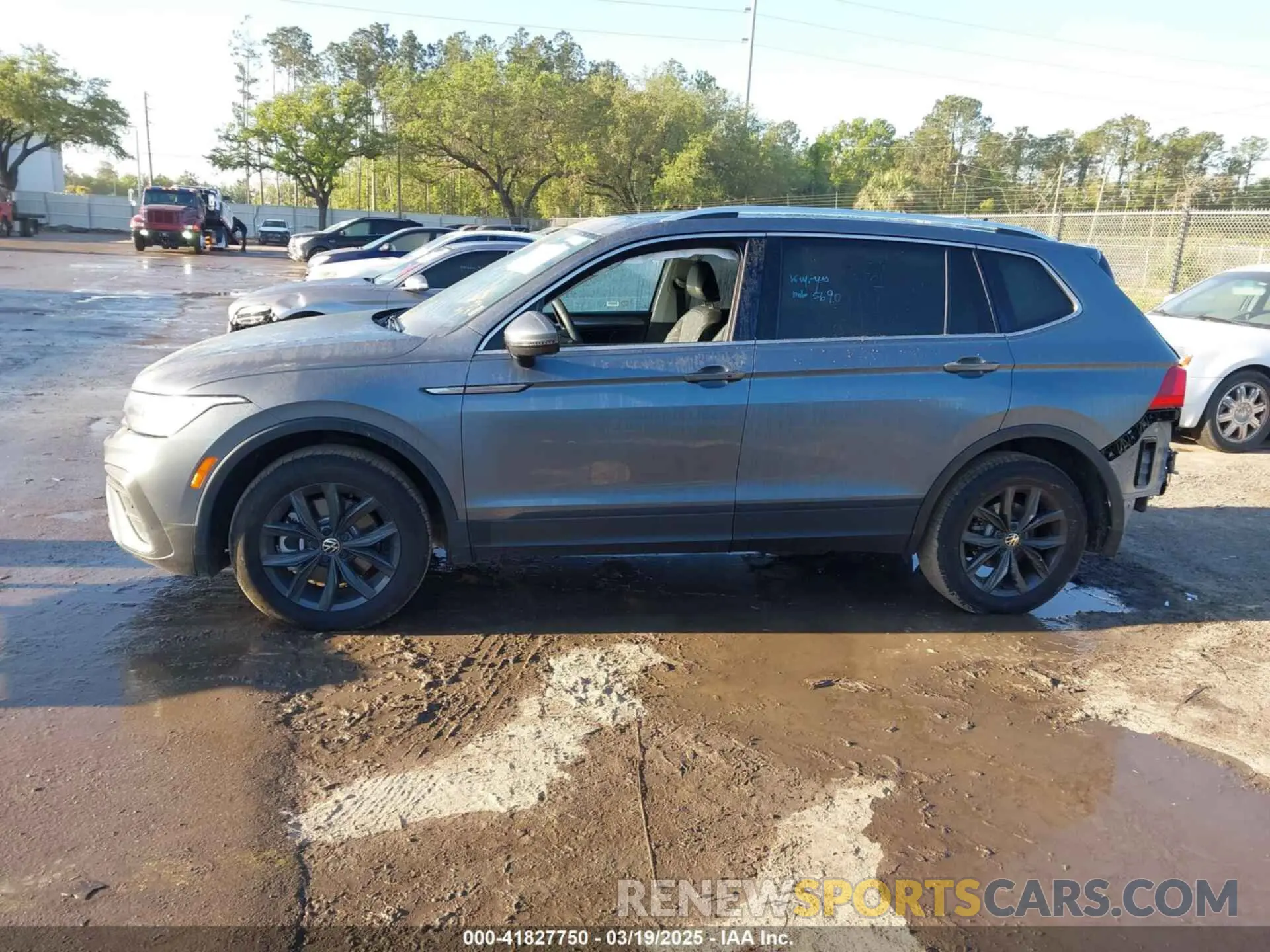 14 fotografías del automóvil dañado 3VVNB7AX5RM198591 VOLKSWAGEN TIGUAN 2024