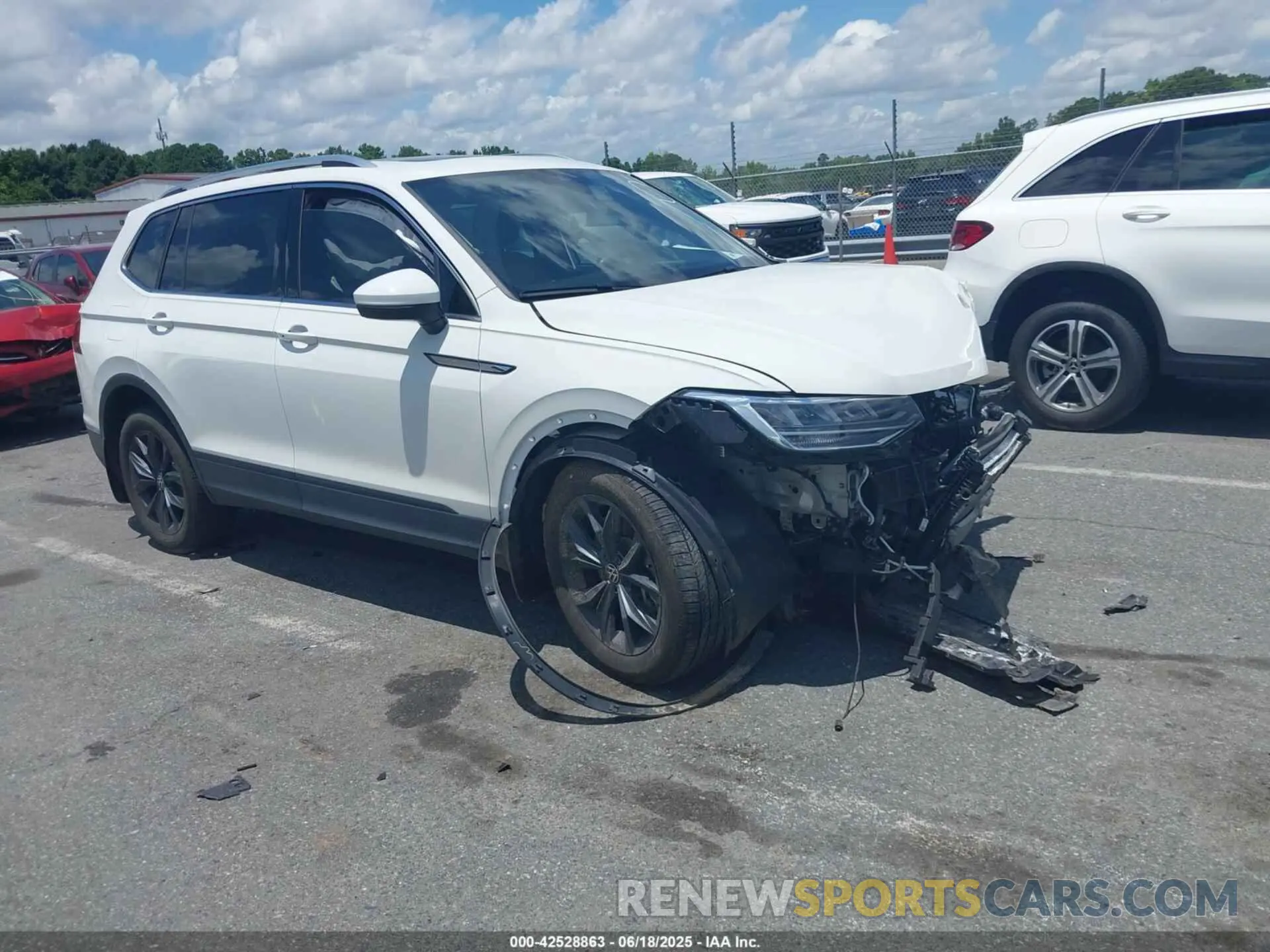 1 fotografías del automóvil dañado 3VVNB7AX8RM055442 VOLKSWAGEN TIGUAN 2024