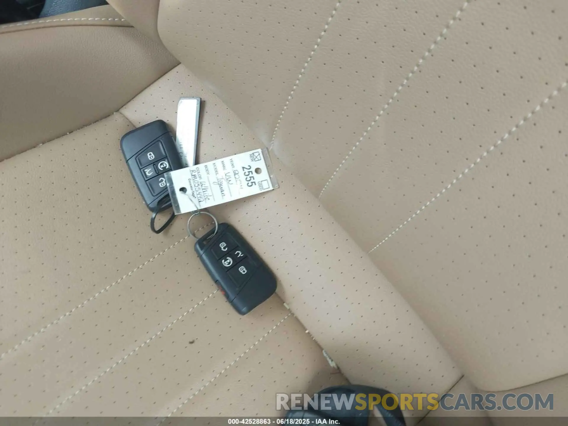 11 fotografías del automóvil dañado 3VVNB7AX8RM055442 VOLKSWAGEN TIGUAN 2024
