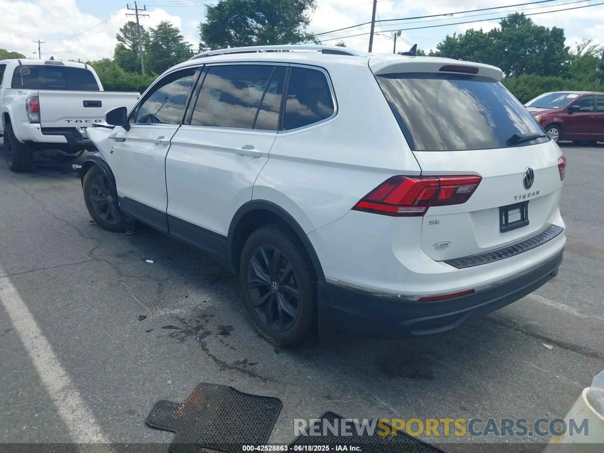 3 fotografías del automóvil dañado 3VVNB7AX8RM055442 VOLKSWAGEN TIGUAN 2024