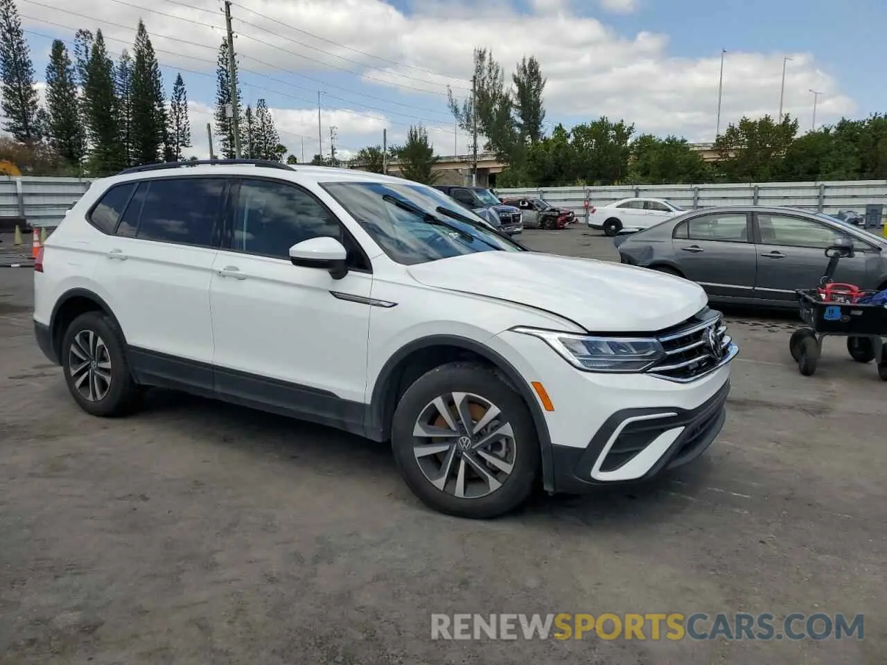 4 fotografías del automóvil dañado 3VVRB7AX0RM068557 VOLKSWAGEN TIGUAN 2024