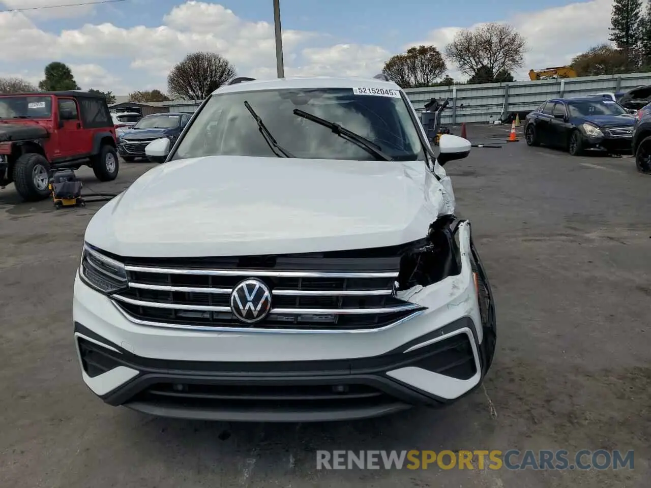 5 fotografías del automóvil dañado 3VVRB7AX0RM068557 VOLKSWAGEN TIGUAN 2024