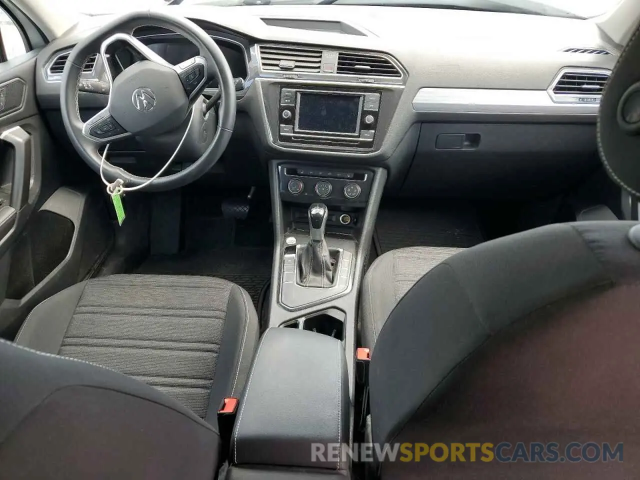 8 fotografías del automóvil dañado 3VVRB7AX0RM068557 VOLKSWAGEN TIGUAN 2024
