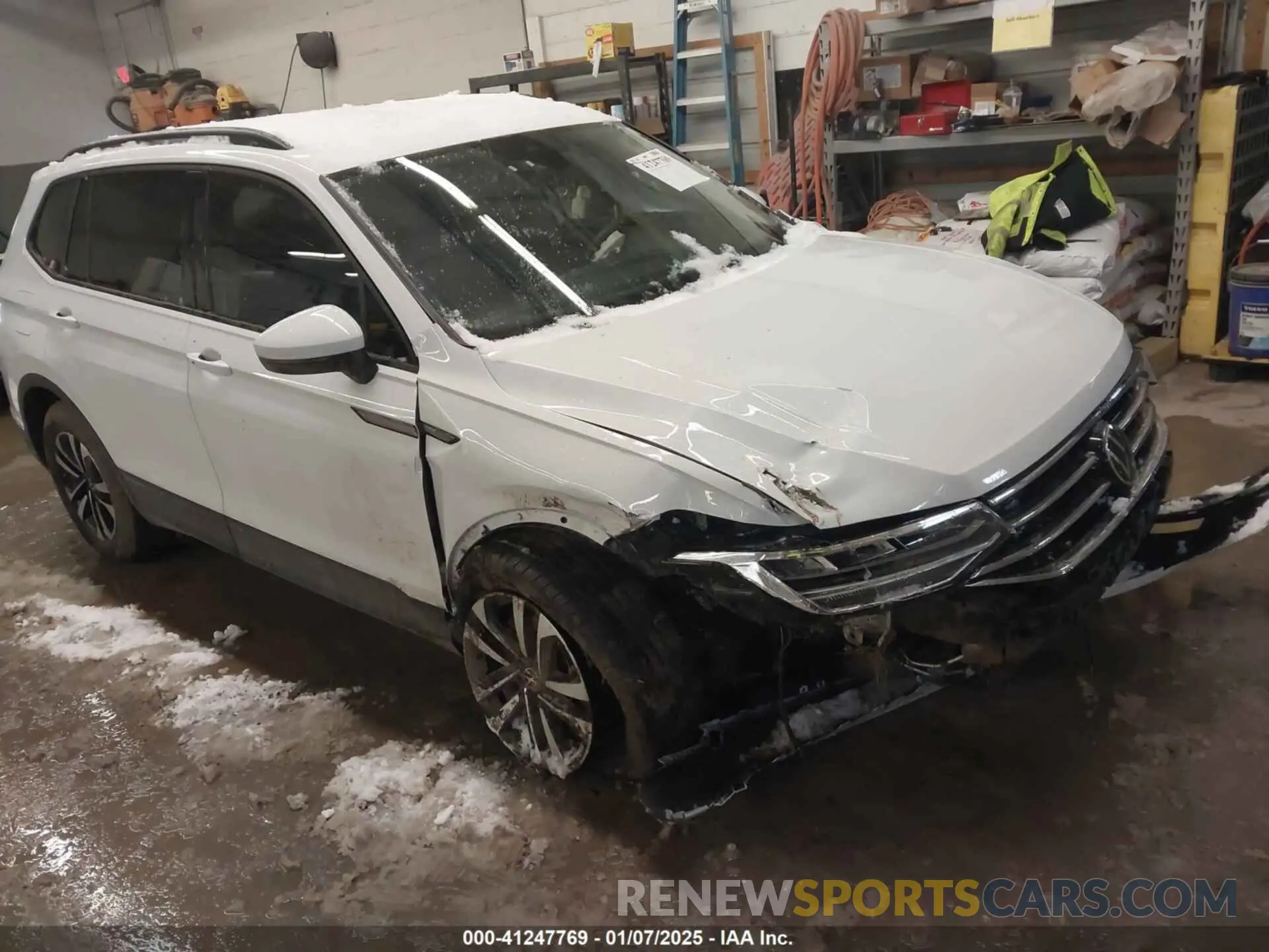 1 fotografías del automóvil dañado 3VVRB7AX1RM050617 VOLKSWAGEN TIGUAN 2024