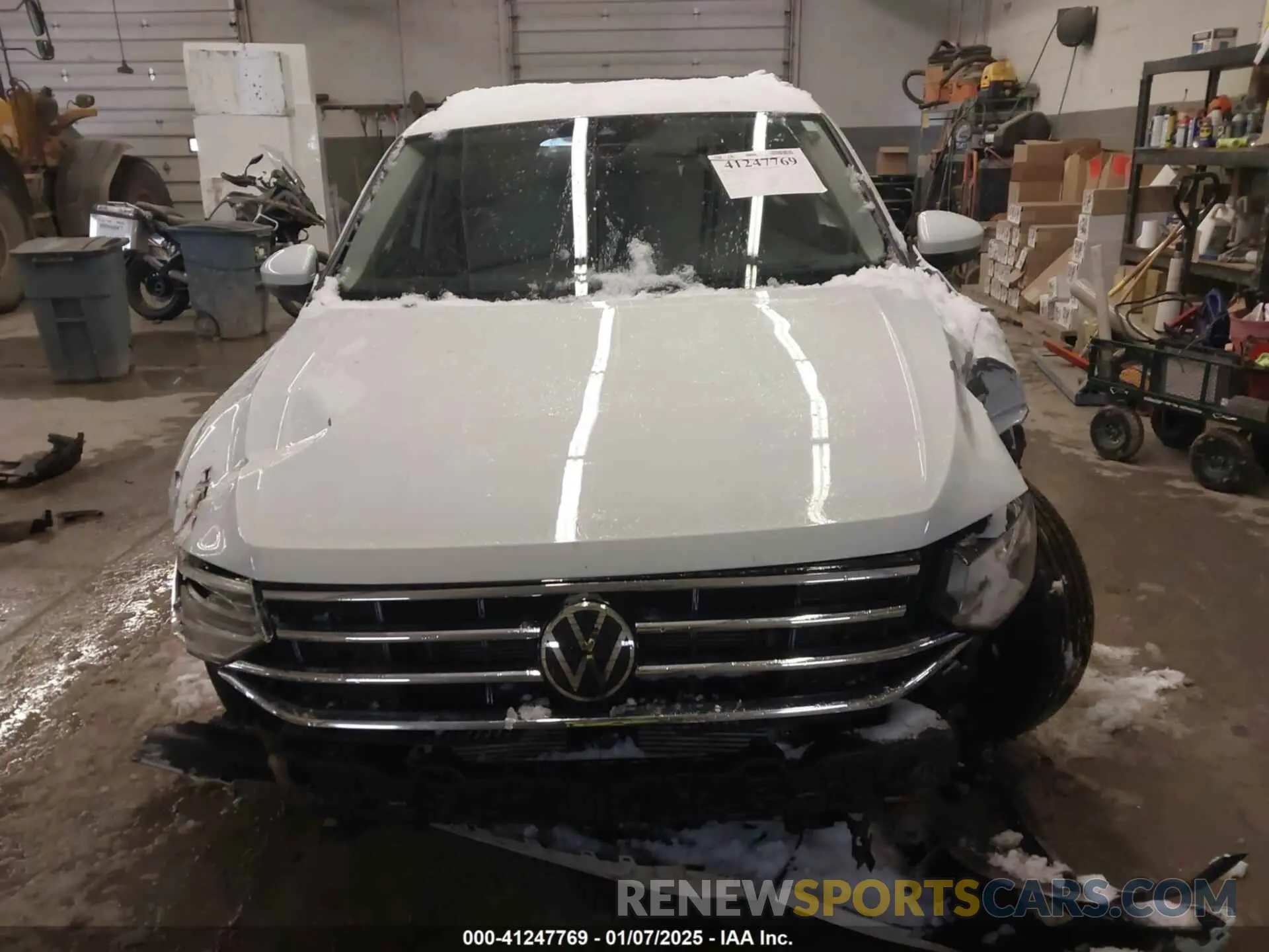 13 fotografías del automóvil dañado 3VVRB7AX1RM050617 VOLKSWAGEN TIGUAN 2024