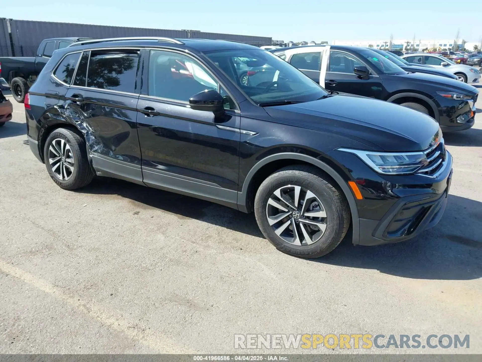 1 fotografías del automóvil dañado 3VVRB7AX1RM136302 VOLKSWAGEN TIGUAN 2024