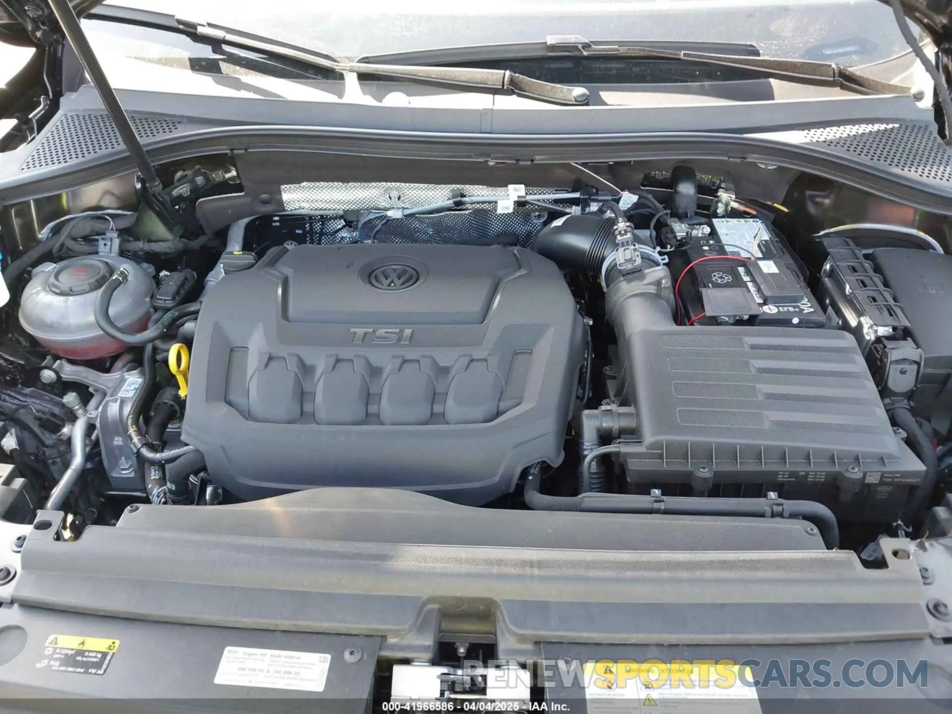 10 fotografías del automóvil dañado 3VVRB7AX1RM136302 VOLKSWAGEN TIGUAN 2024