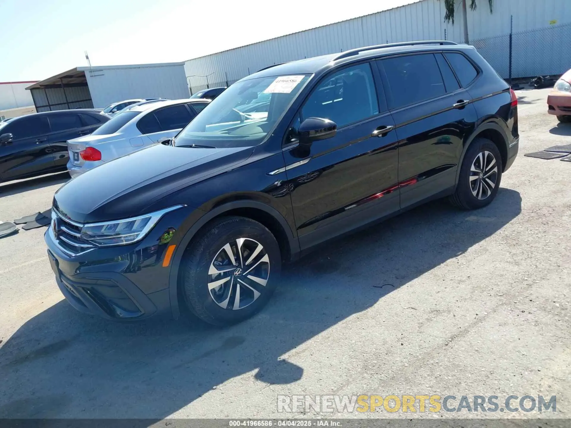 2 fotografías del automóvil dañado 3VVRB7AX1RM136302 VOLKSWAGEN TIGUAN 2024