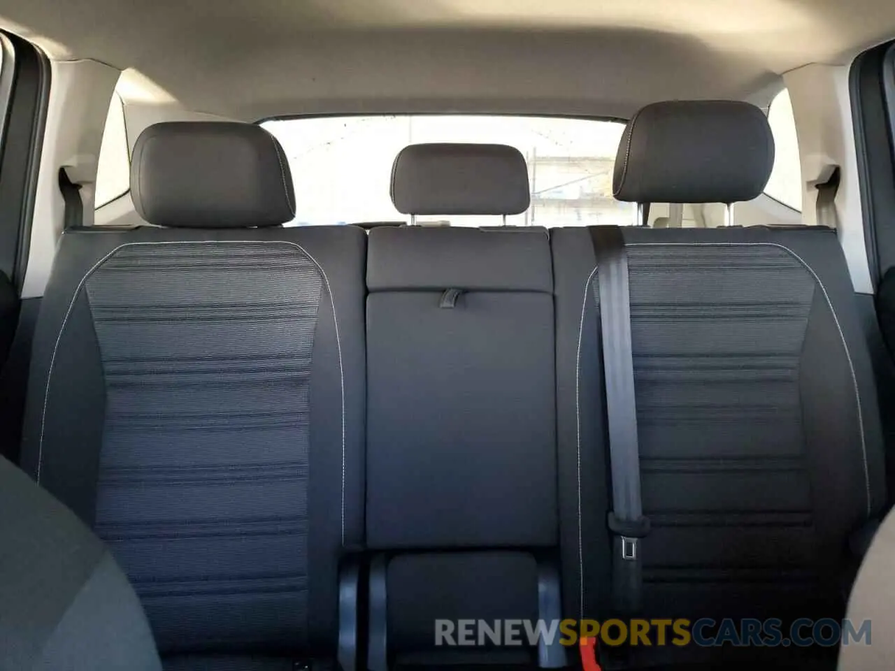 10 fotografías del automóvil dañado 3VVRB7AX6RM059698 VOLKSWAGEN TIGUAN 2024
